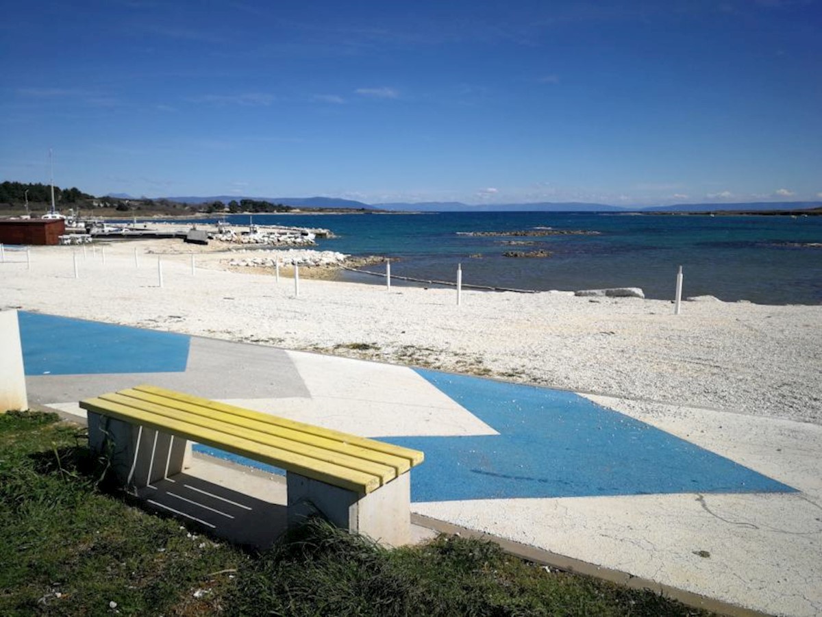 Ližnjan, luksuzna stavba v gradnji, 500 m od plaže