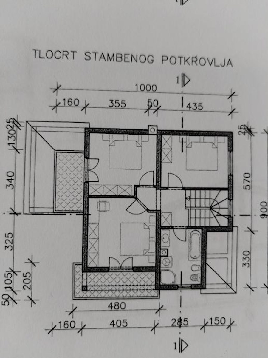 Novejša družinska hiša v okolici Pule, 4 sob