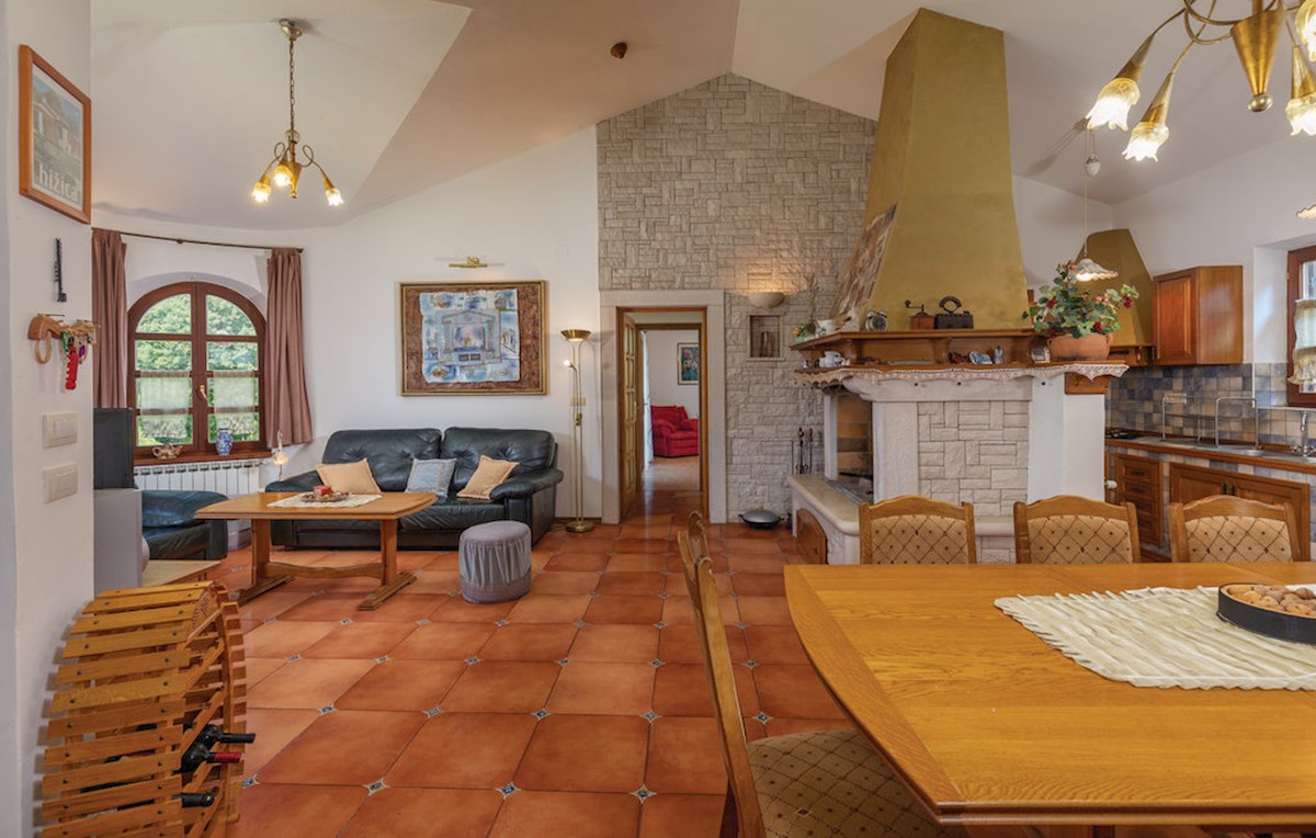 Vila pri Marčani, 300m2