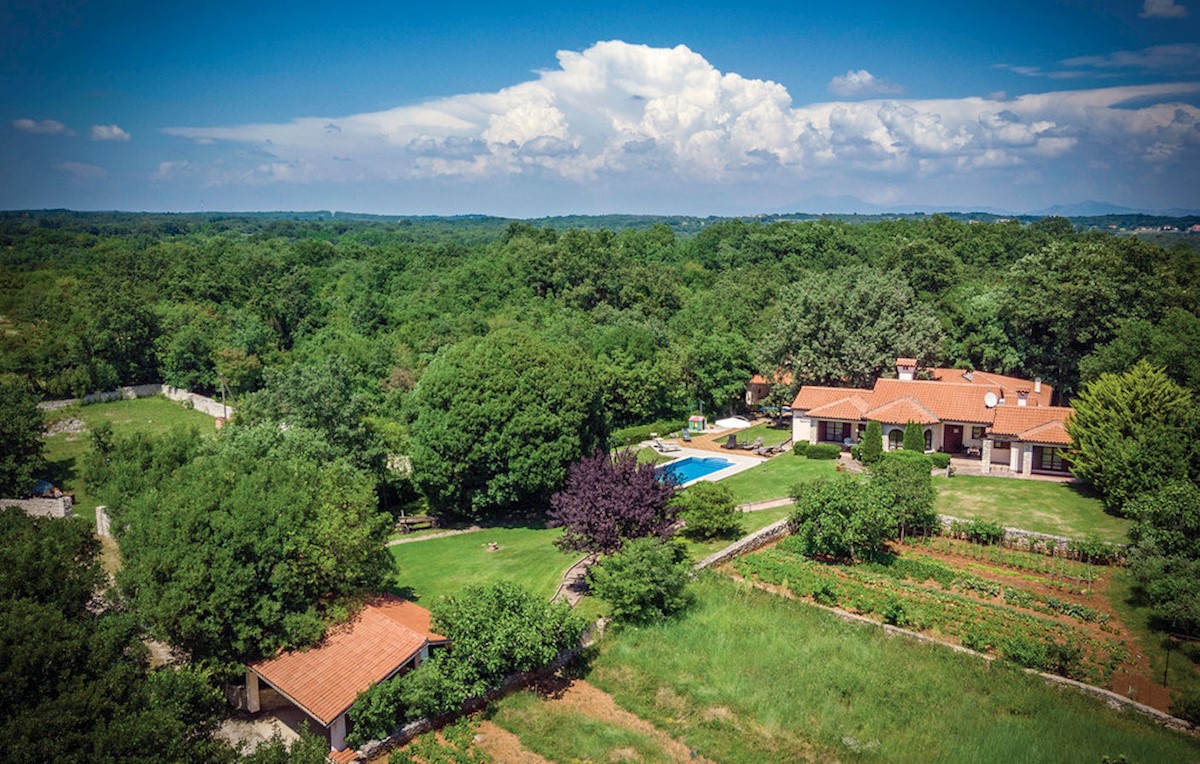 Vila pri Marčani, 300m2