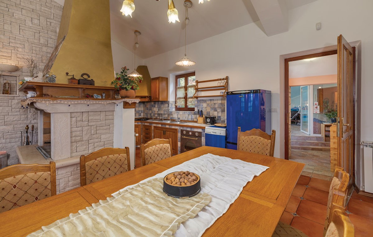 Vila pri Marčani, 300m2