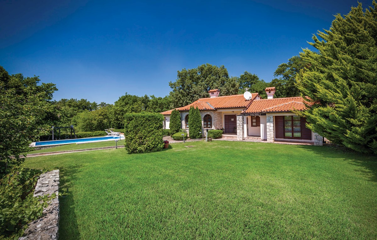 Vila pri Marčani, 300m2