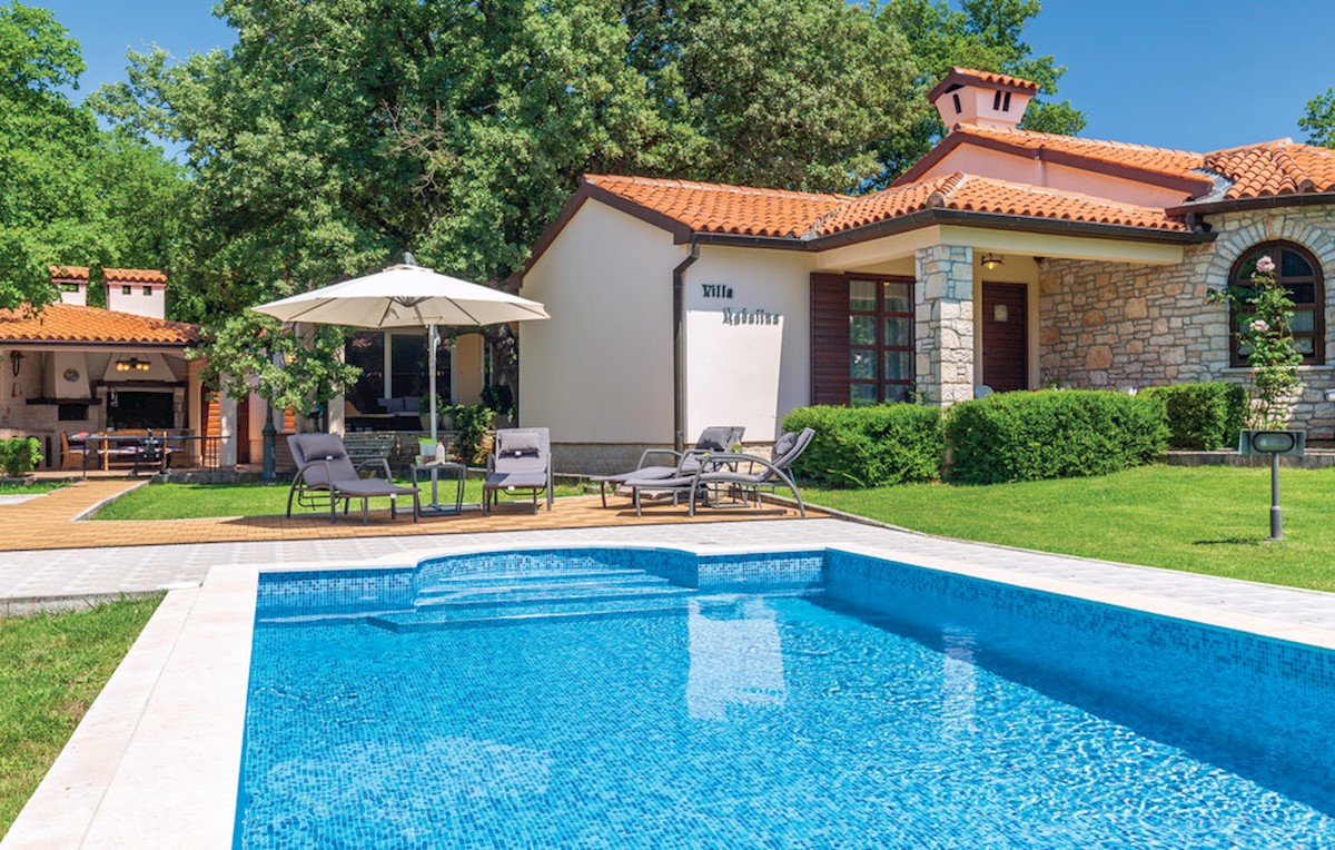 Vila pri Marčani, 300m2