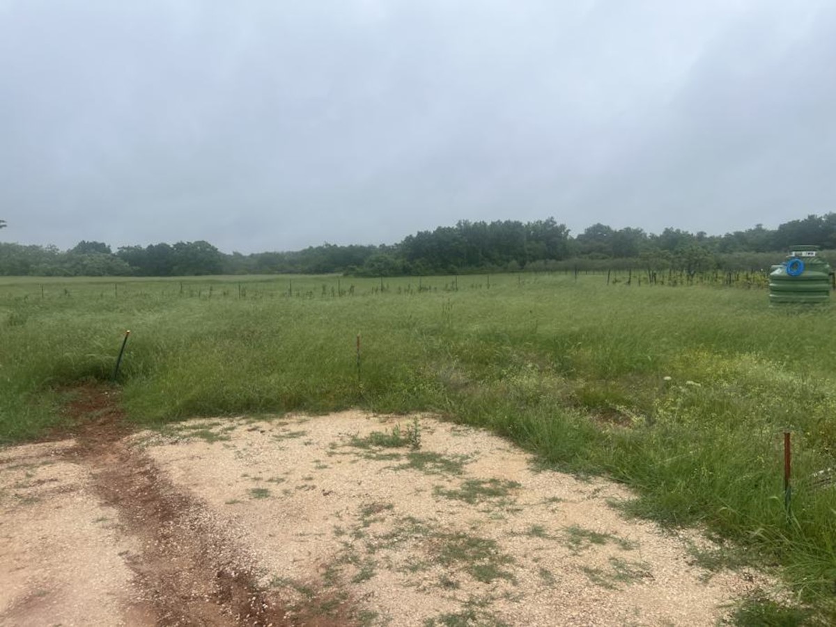 Urbanizirano zemljišče, Loborika, 830m2