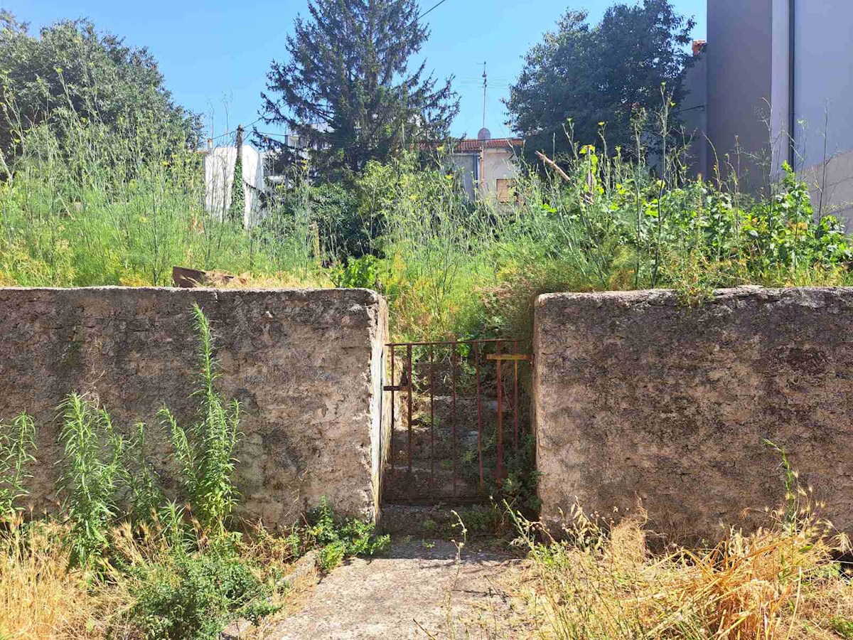 Hiša 120m2 + klet 60m2