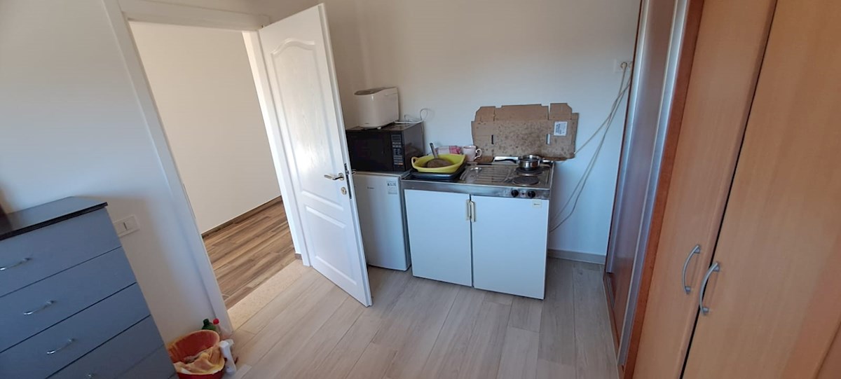Hiša ŽELISKI, GOLEŠOVO