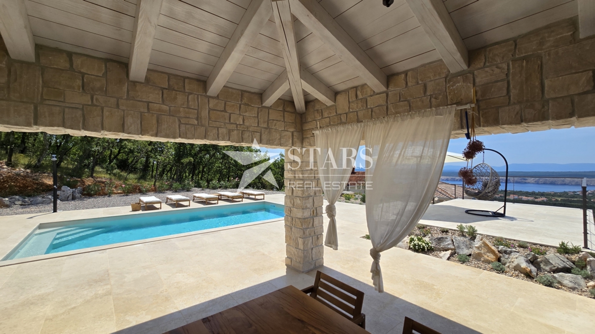 Crikvenica, Jadranovo – Edinstvena Kamnita Vila