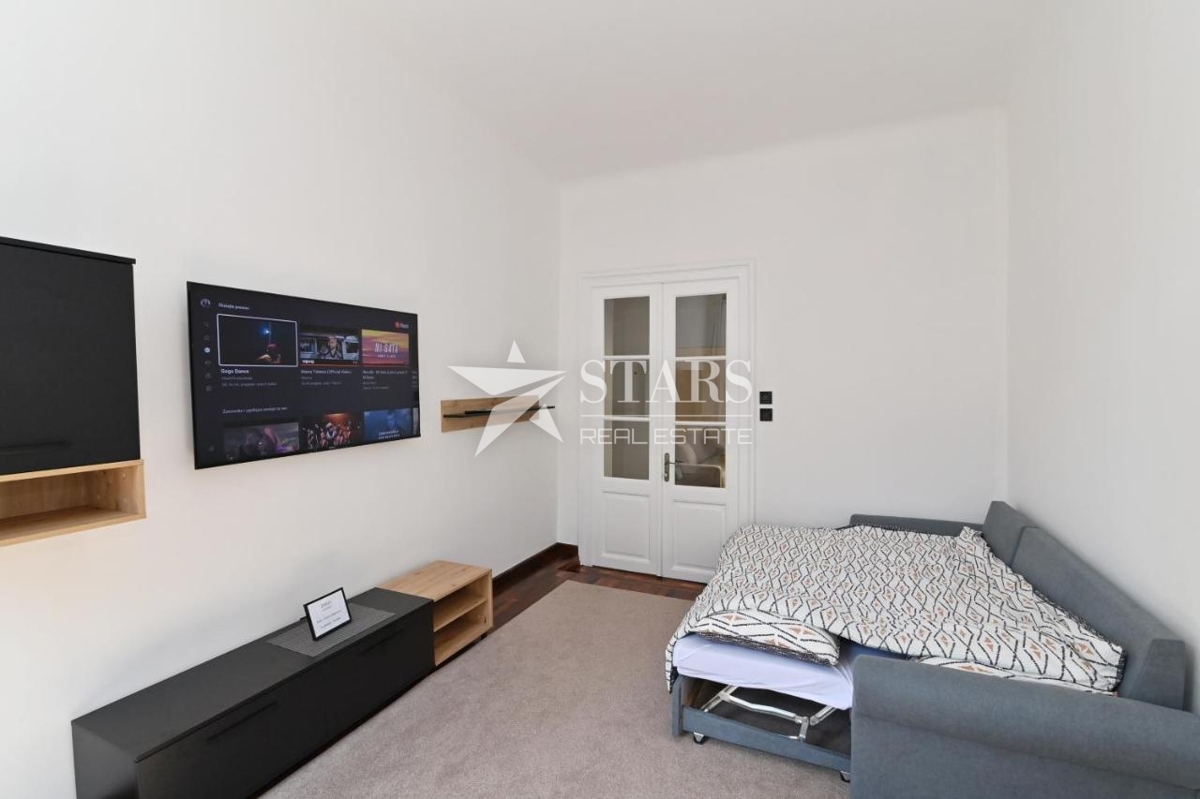 RIJEKA – CENTER, Prenovljeno stanovanje , 2 sobi + dnevni prostor, balkon