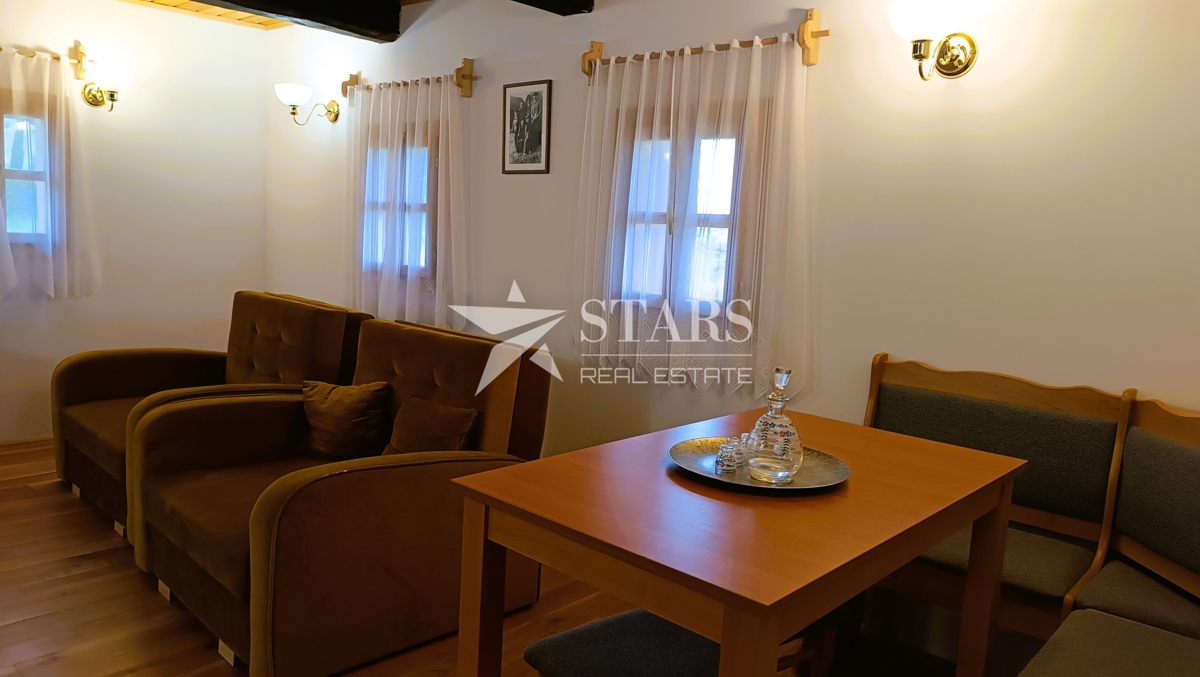 Josipdol - Two wooden houses with 4 apartments on a large plot of land