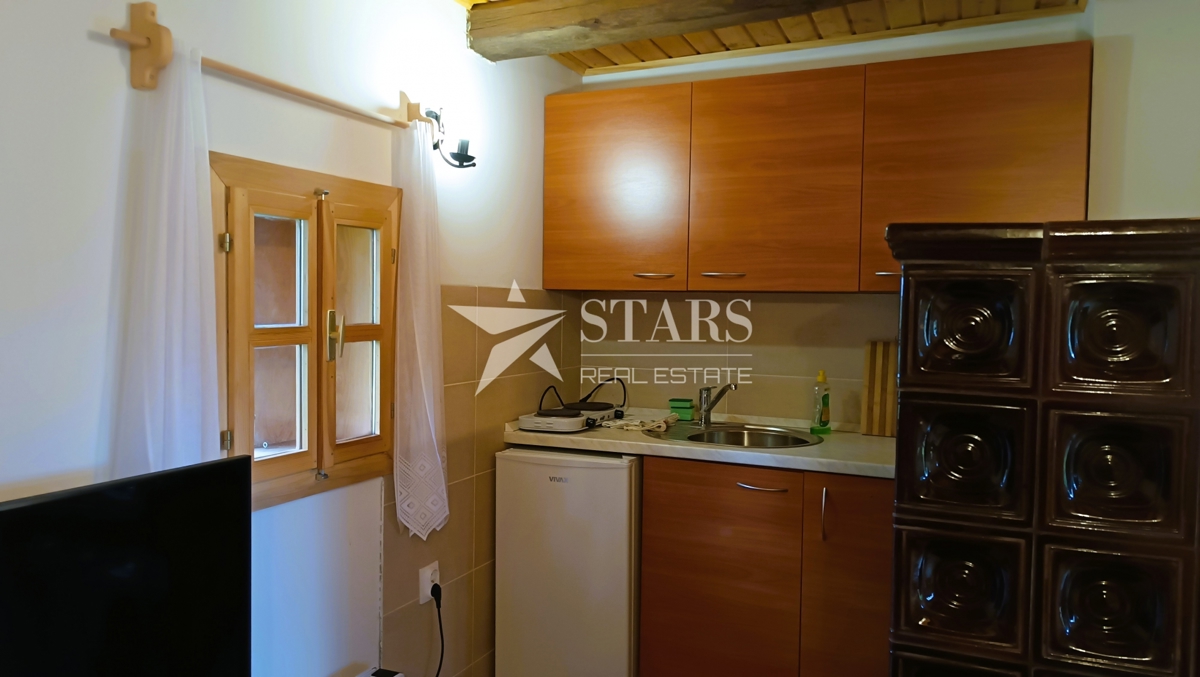 Josipdol - Two wooden houses with 4 apartments on a large plot of land