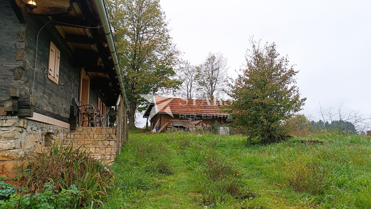 Josipdol - Two wooden houses with 4 apartments on a large plot of land