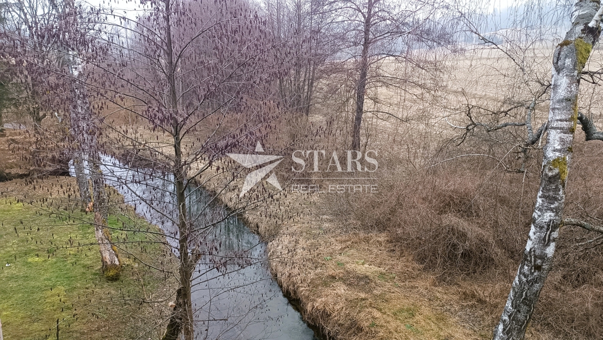 Josipdol - Stanovanjsko-poslovna nepremičnina z zazidljivim zemljiščem ( 9 429 m2 ) 