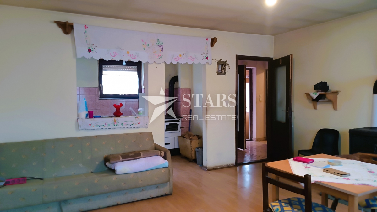 Saborsko - Hiša v centru 75 m2, dom za družino in investicijska priložnost