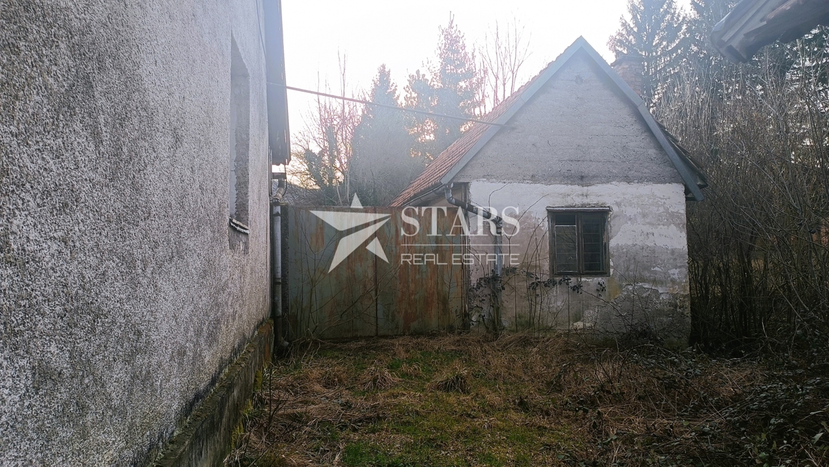 Plaški, Kmečka hiša ob potoku - idealna za družinsko življenje ali počitniško hišo