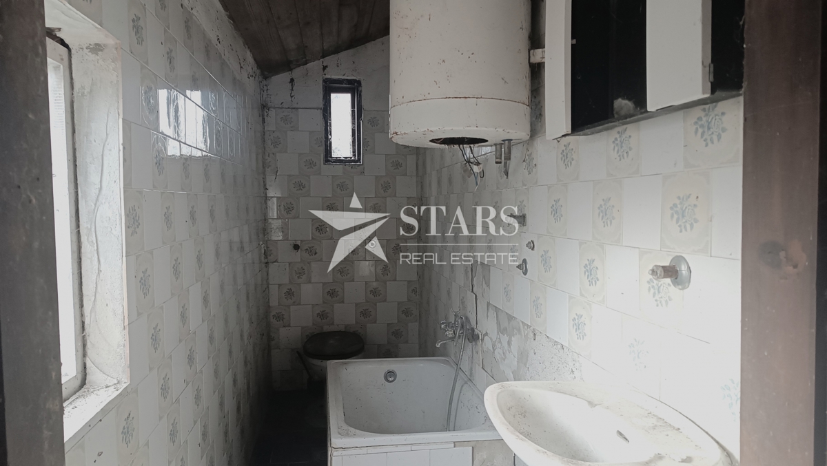 Plaški, Kmečka hiša ob potoku - idealna za družinsko življenje ali počitniško hišo