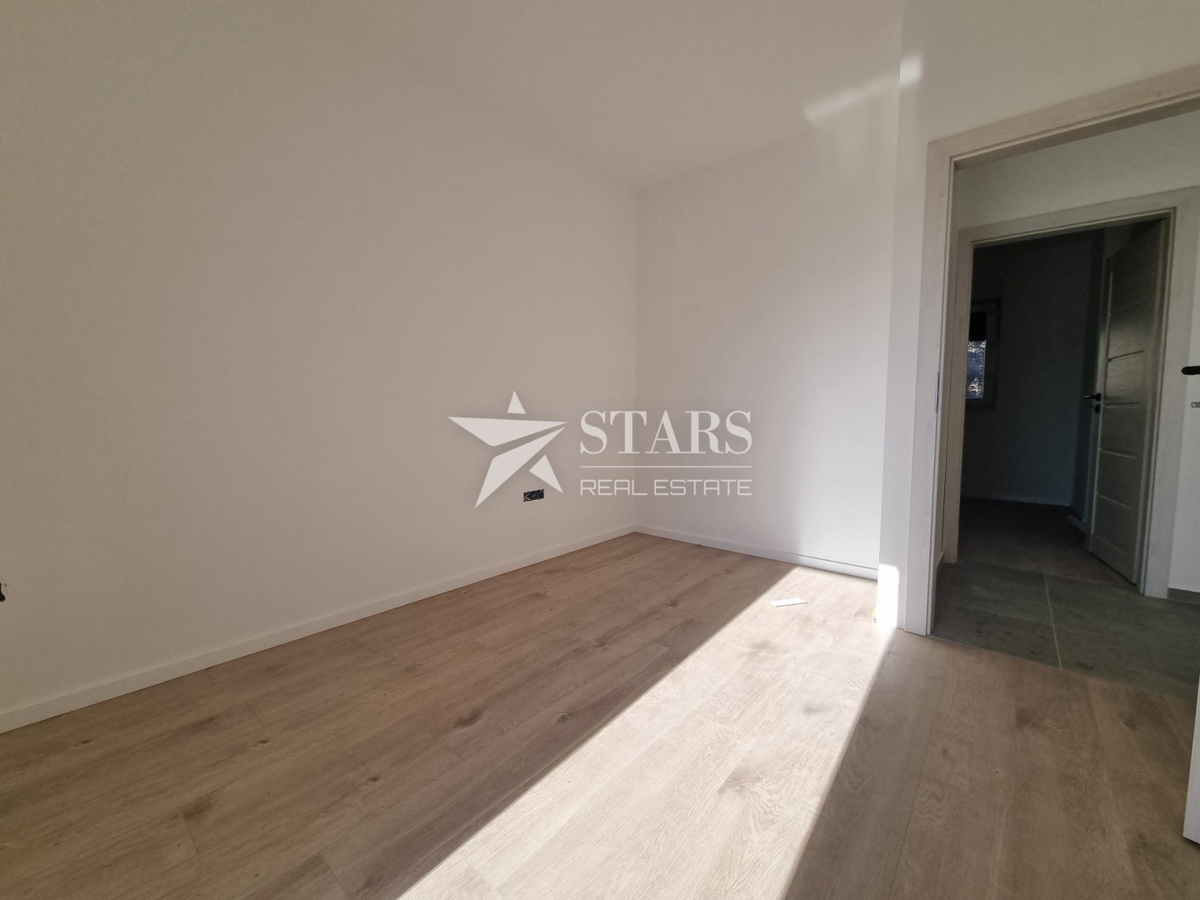 Otok Krk, Čižići, dvosobni apartma z dnevno sobo v novogradnji 