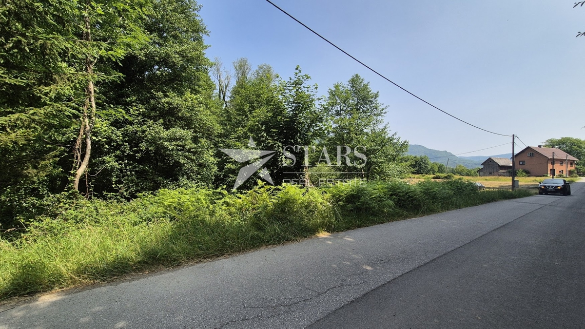 Gorski kotar, Brod na Kupi – Samo v naši ponudbi: zemljišče s skupno površino 1.787 m²