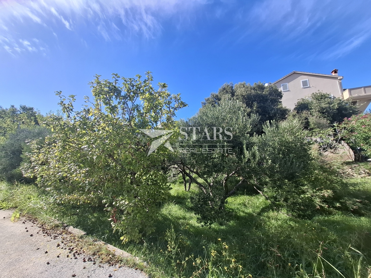 Rab, Banjol – gradbeno zemljišče 90 m od morja