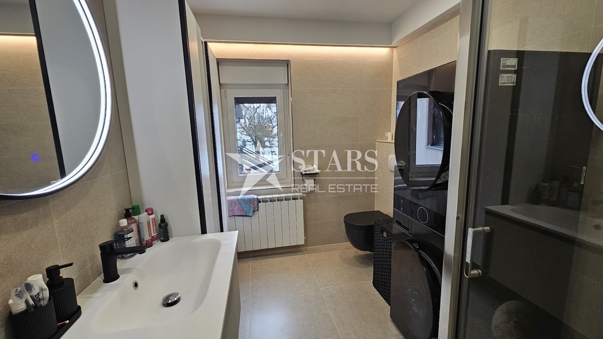 Delnice – Prostorno stanovanje v hiši z vrtom | 140 m² + 200 m² zemljišča