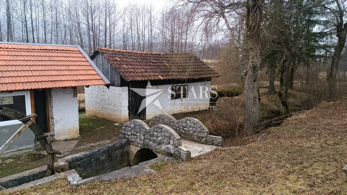Josipdol - Stanovanjsko-poslovna nepremičnina ob potoku in starem mlinu
