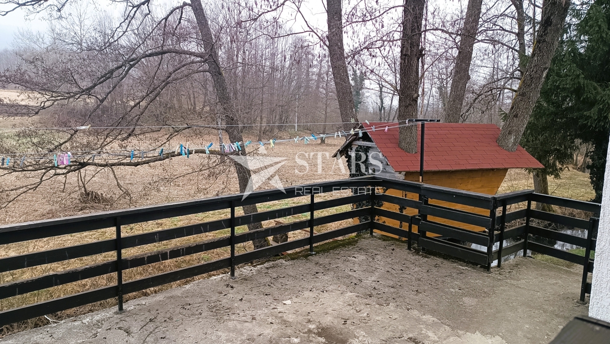 Josipdol - Stanovanjsko-poslovna nepremičnina ob potoku in starem mlinu