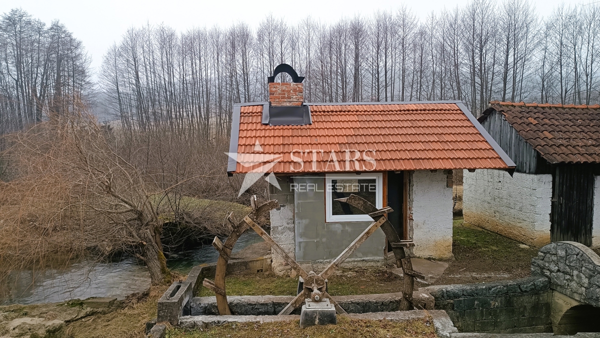 Josipdol - Stanovanjsko-poslovna nepremičnina ob potoku in starem mlinu