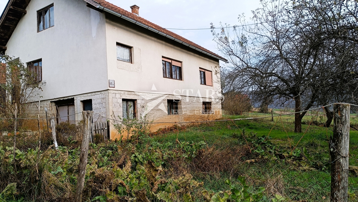 Hiša Kolarić, Vojnić, 88m2