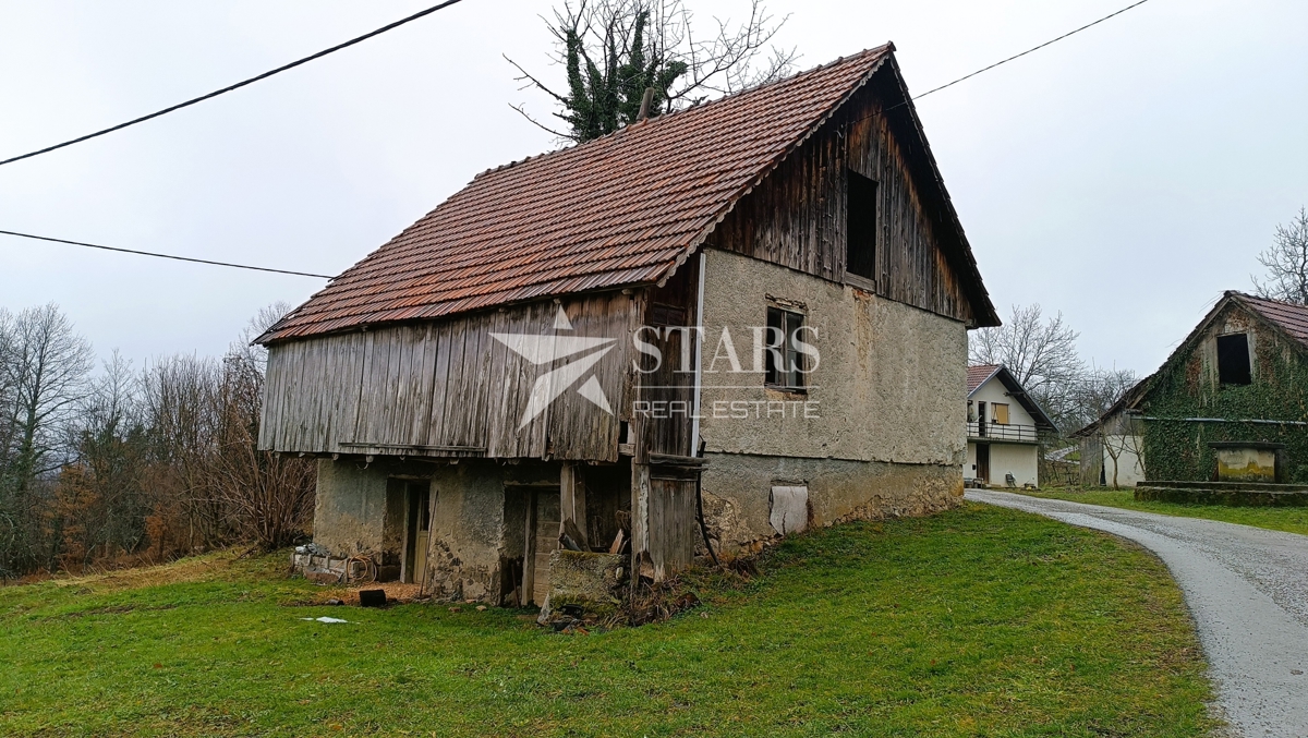 Ogulin - Starejše posestvo za obnovo