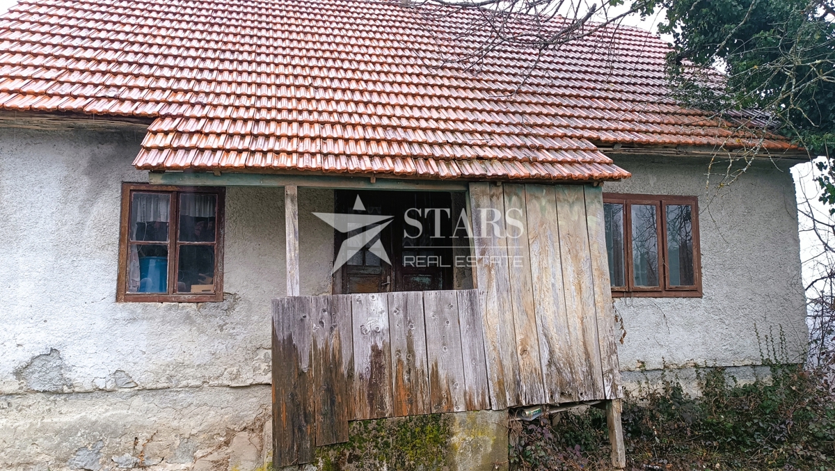Ogulin - Starejše posestvo za obnovo
