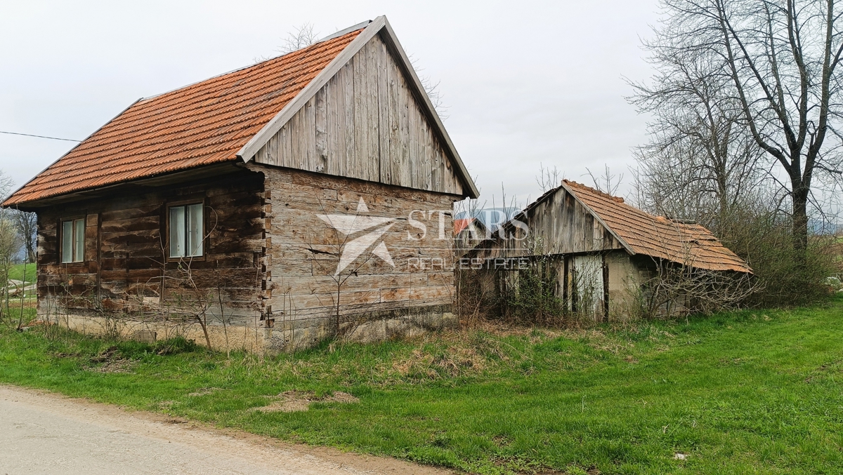 Ogulin - Lesena hiša z vrtom