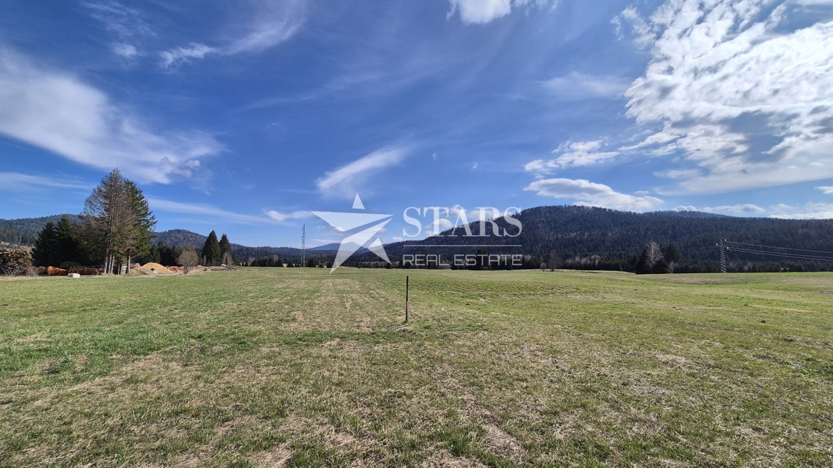Gorski Kotar, Ravna Gora – Gradbena parcela 805 m²