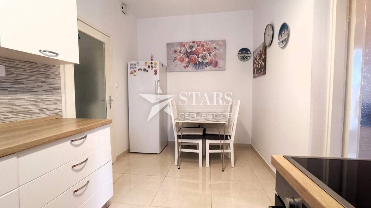 Hiša Malinska, Malinska-Dubašnica, 376m2