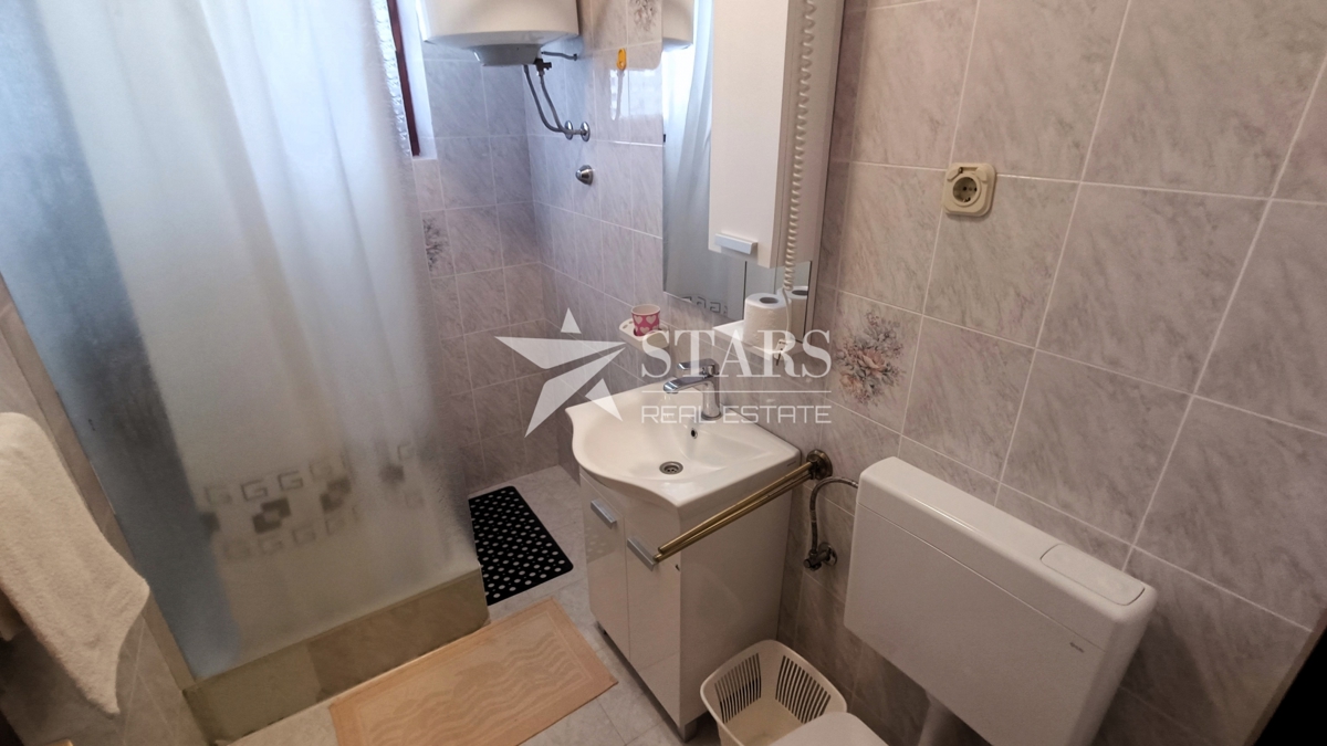 Hiša Malinska, Malinska-Dubašnica, 376m2