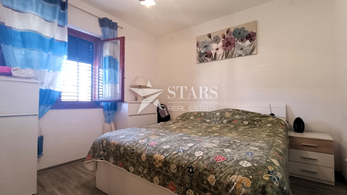 Hiša Malinska, Malinska-Dubašnica, 376m2