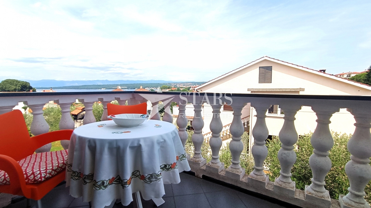 Hiša Malinska, Malinska-Dubašnica, 376m2