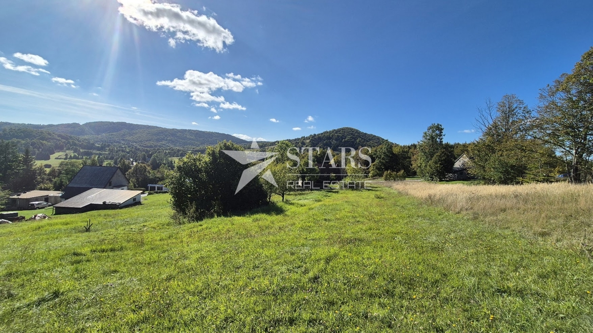 Gorski Kotar, Stari Laz – zemljišče z gradbenim dovoljenjem in projektom