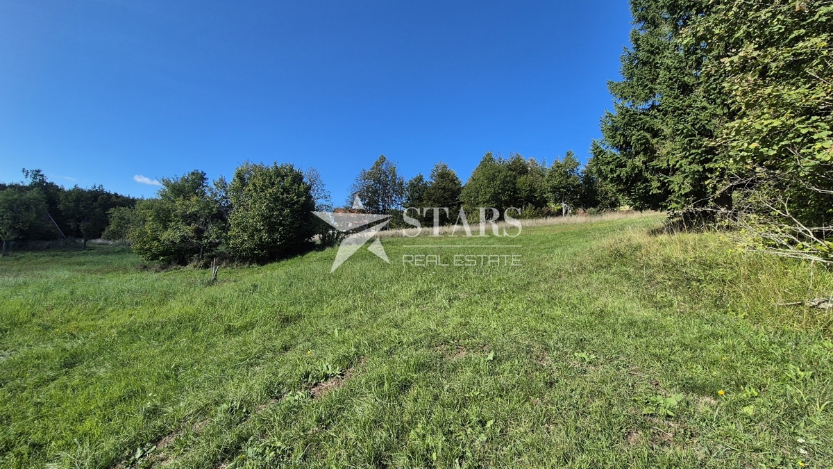 Gorski Kotar, Stari Laz – zemljišče z gradbenim dovoljenjem in projektom