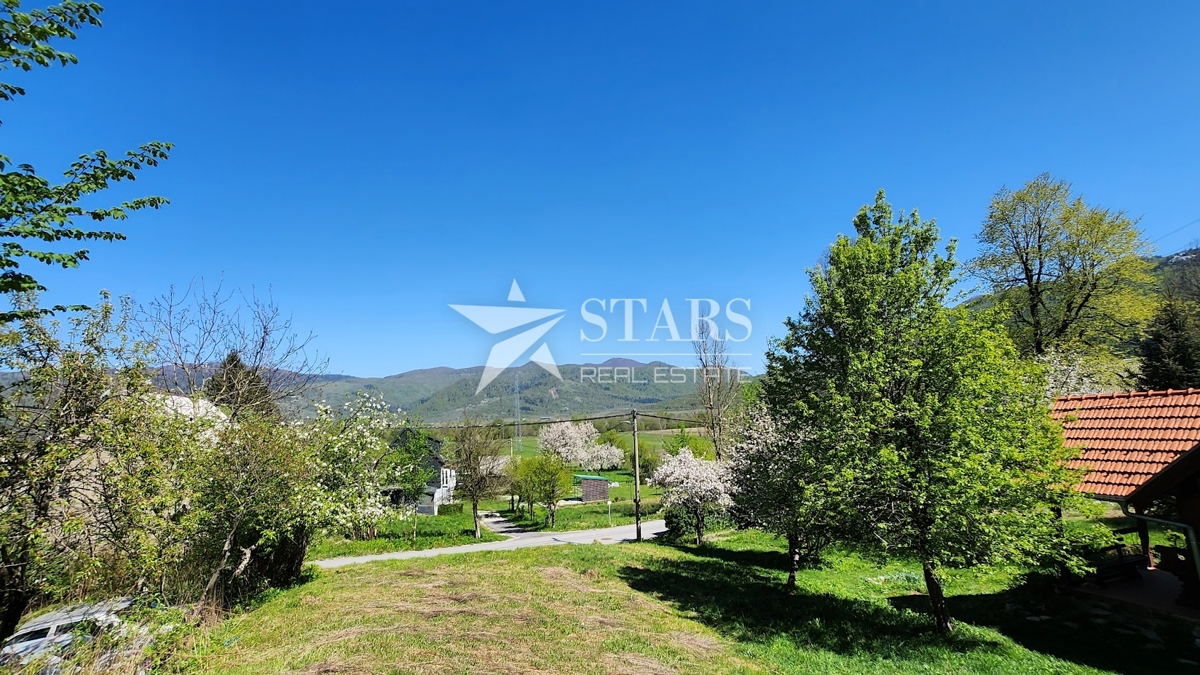 Gorski kotar, Lič – Gradbena parcela 1.065 m²