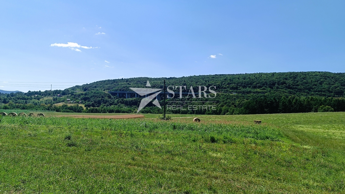 Josipdol - Kmetijsko zemljišče s skupno površino 33.518,50 m²