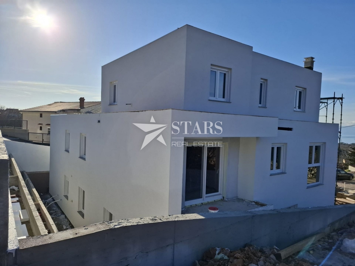 Hreljin – Novogradnja | 2-sobno stanovanje v pritličju z vrtom in pogledom na morje