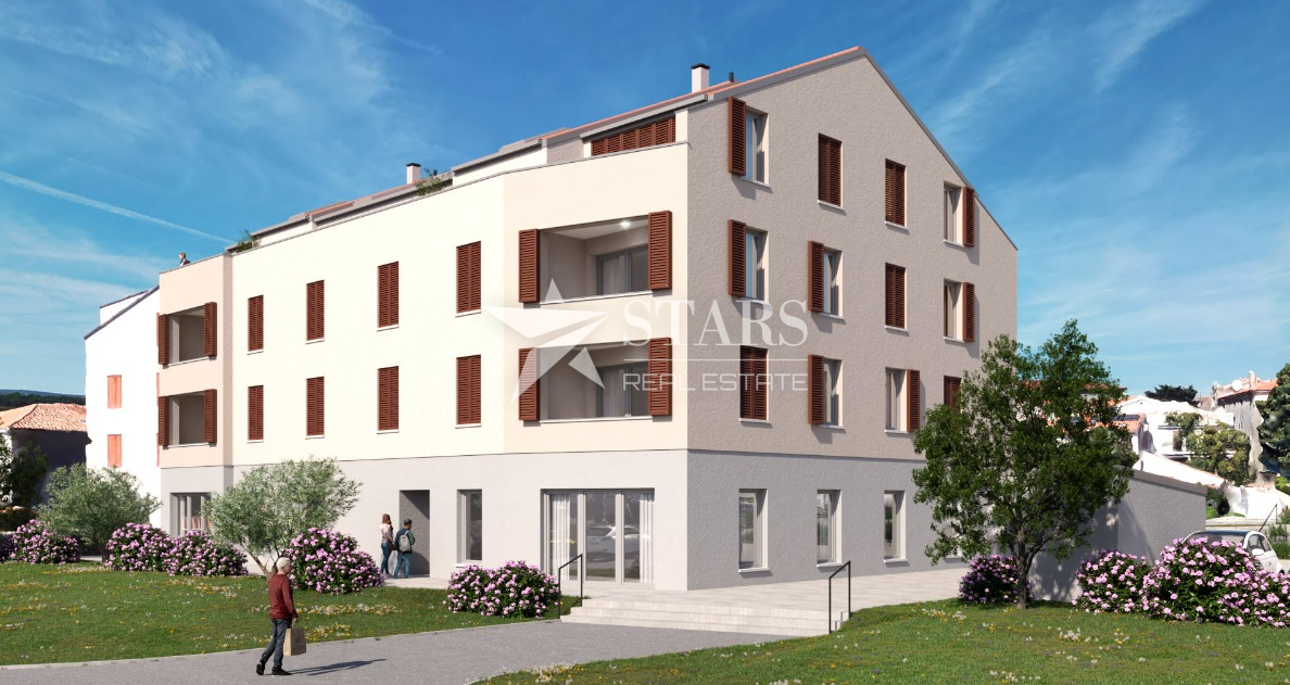 OTOK CRES, GRAD CRES – 2 spalnice + dnevna soba, tretje nadstropje, rhunska novogradnja v strogem centru, 50 m od morja