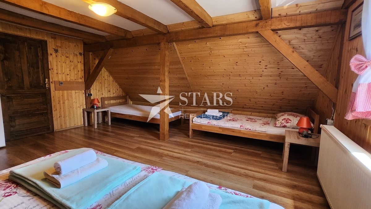 Gorski kotar, Mrkopalj – Počitniška hiša v neposredni bližini smučišča Čelimbaša