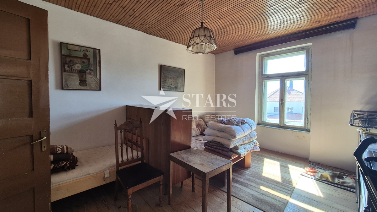 GORSKI KOTAR, VRBOVSKO – 3-SOBNO STANOVANJE V CENTRU MESTA, 78 m²