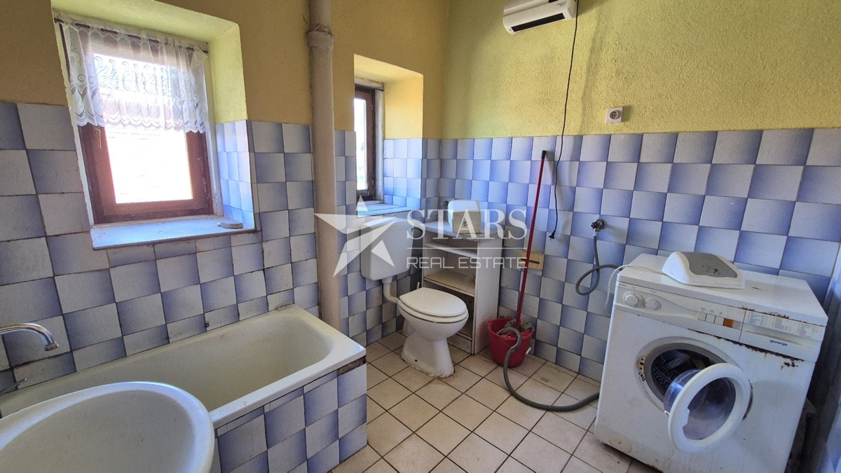 GORSKI KOTAR, VRBOVSKO – 3-SOBNO STANOVANJE V CENTRU MESTA, 78 m²