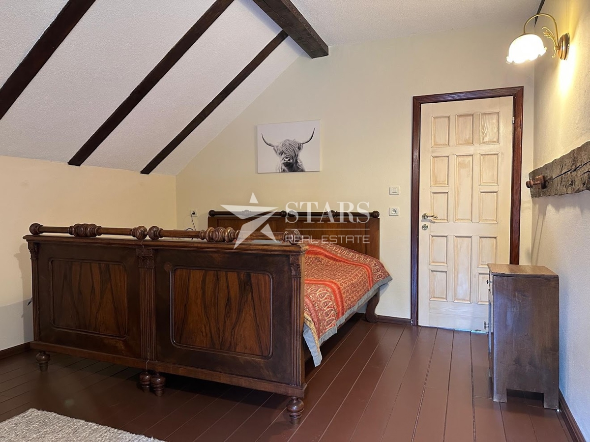 Gorski kotar, Delnice – Ekskluzivna ponudba samo pri nas! Avtohtona hiša s prostornim zemljiščem