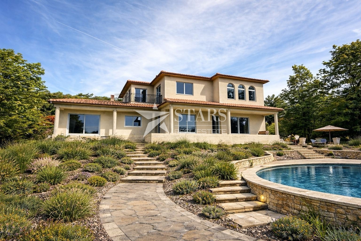 Opatija – samostojna hiša v roh-bau fazi s panoramskim pogledom na morje