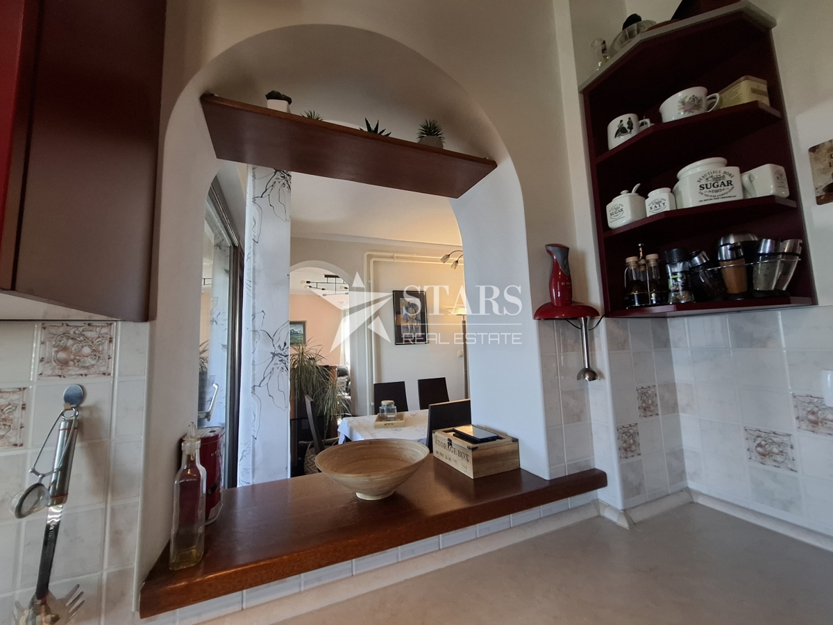 Opatija, stanovanje 101 m² s pogledom na morje in parkiriščem