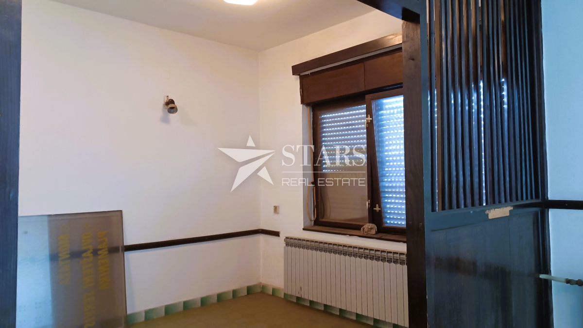 Ogulin - VEČNAMENSKA NEPREMIČNINA V MESTNEM CENTRU (290 m2)