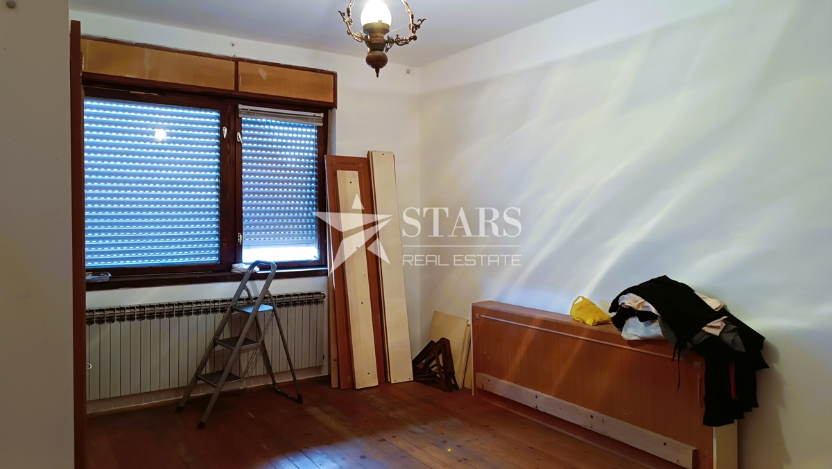 Ogulin - VEČNAMENSKA NEPREMIČNINA V MESTNEM CENTRU (290 m2)