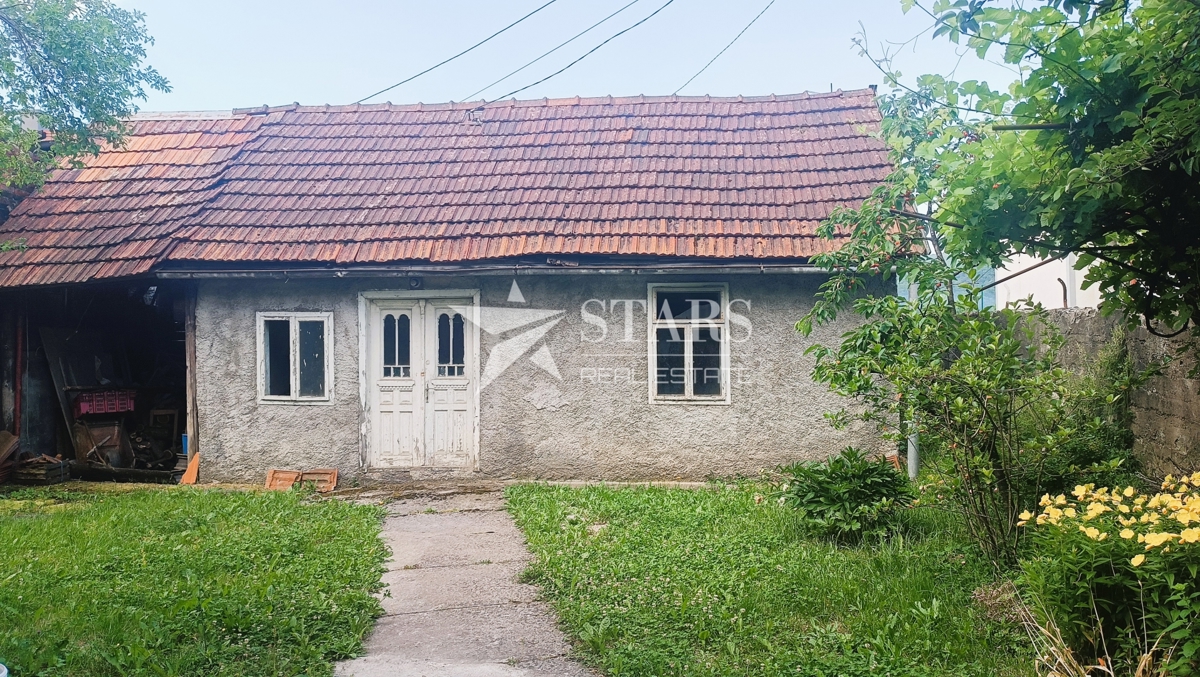 Ogulin - VEČNAMENSKA NEPREMIČNINA V MESTNEM CENTRU (290 m2)
